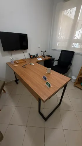 Mesa de escritório 1,50x1,60
