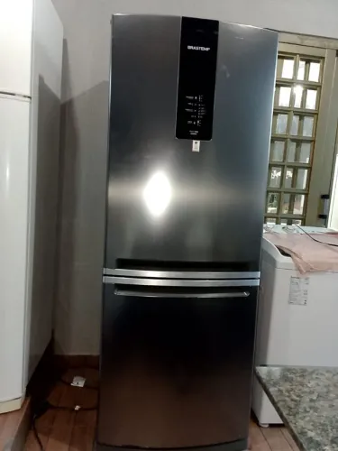 Geladeira Brastemp Frost Free inverse em inox