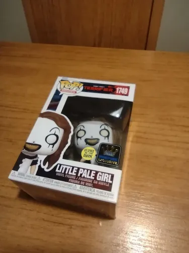 Funko Pop Little Pale Girl #1749 Terrifier Glow Exclusive Original