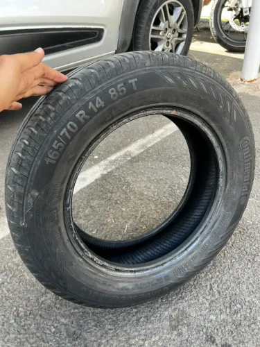 2 Pneus usados Continental