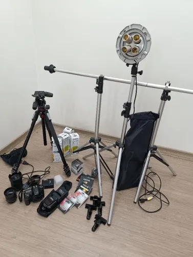 NiKon