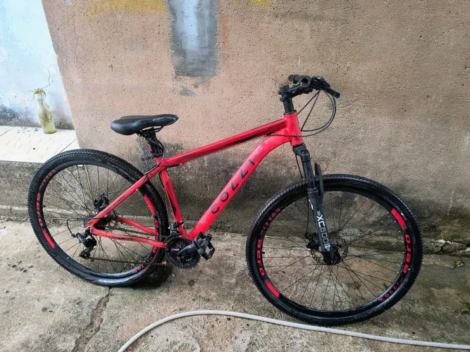 Vende-se Bicicleta Athena Colli Vermelho