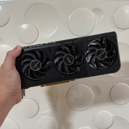 RTX 5060 8GB ASUS PRIME (PRATICAMENTE NOVA)