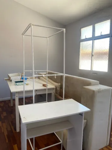 VENDO SOFÁ + MESAS