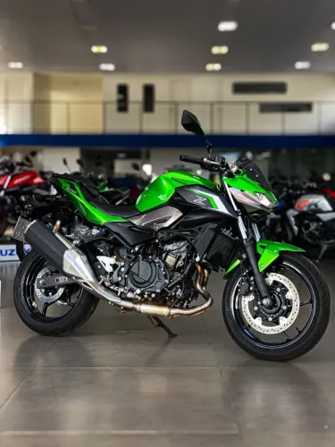 KAWASAKI Z500 SE 25/25