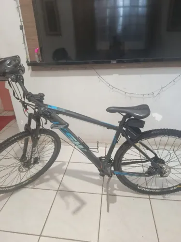 VENDO BICICLETA + ACESSÓRIOS