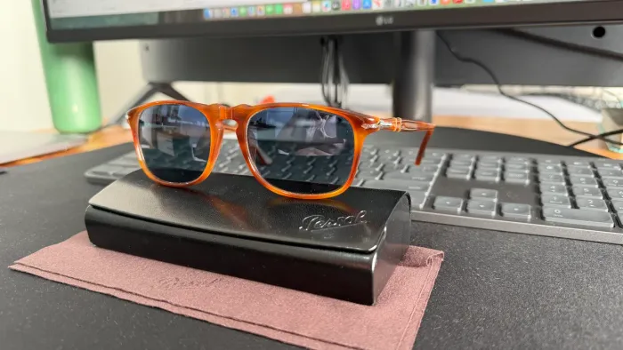 Óculos Persol Terra do Siena lente polarizada