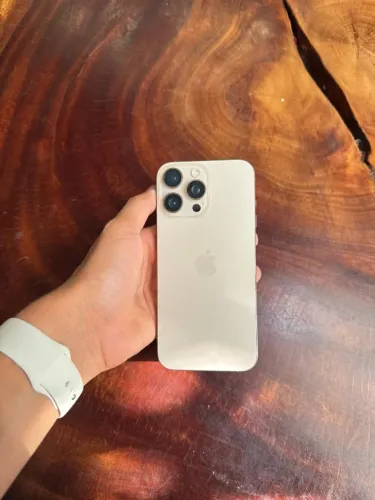 iPhone 16 pro max 92% NOVO?