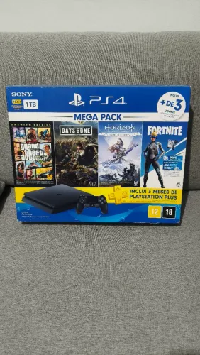 Playstation 4 Slim na Caixa