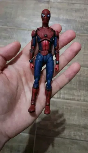 Action figure homem aranha 