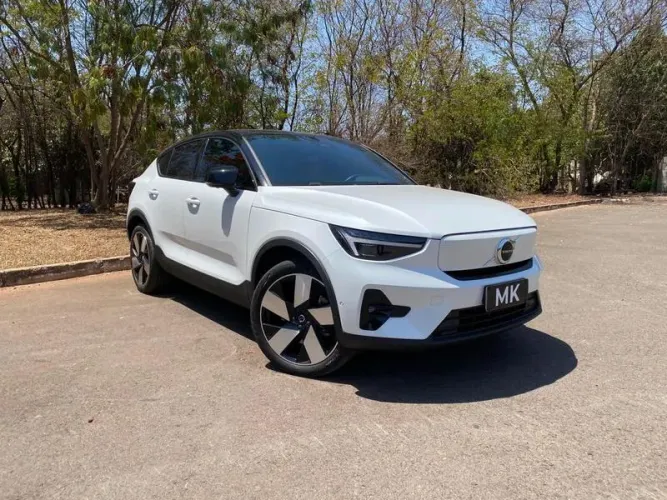 Volvo C40 Recharge Plus (elétrico) 2022