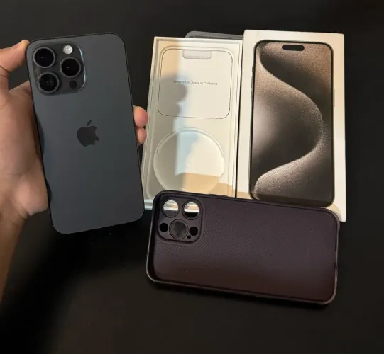 Iphone 15 Pro Max - 89% de saúde da bateria - com CAIXA - 8GB RAM - 256GB
