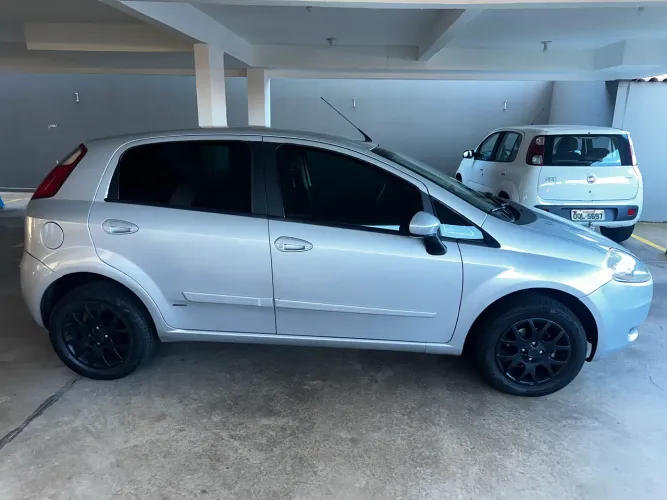 Fiat Punto ELX 1.4 Fire Flex 8V 5P 2008