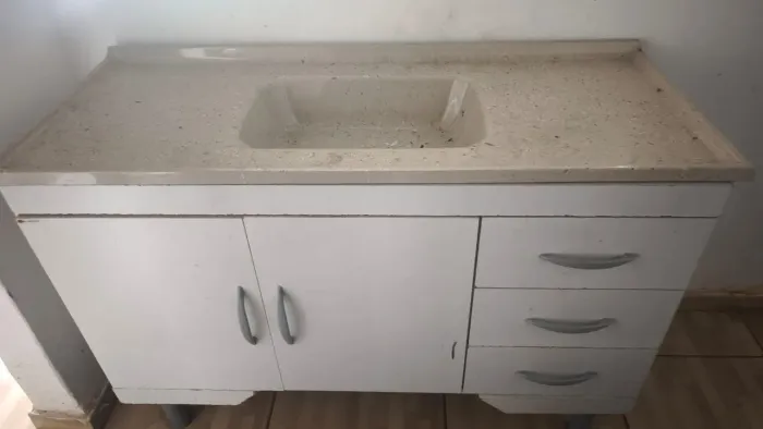 Itens pra casa barato cama casal armário ventilador grande cooktop geladeira pia 