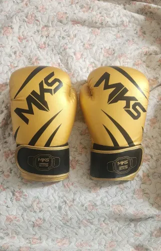 Luva De Boxe Champions V3 Dourada/preto Mks Cor Dourado Tamanho 16oz
