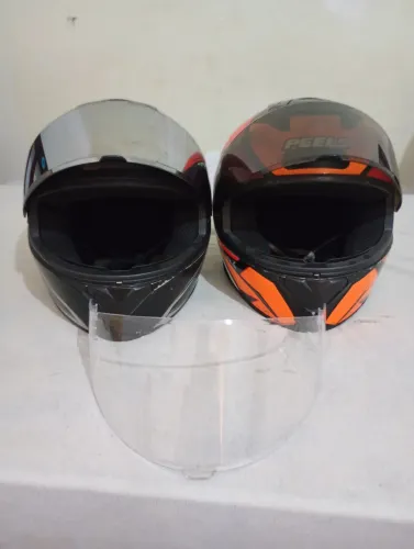 Vendo capacete barato 