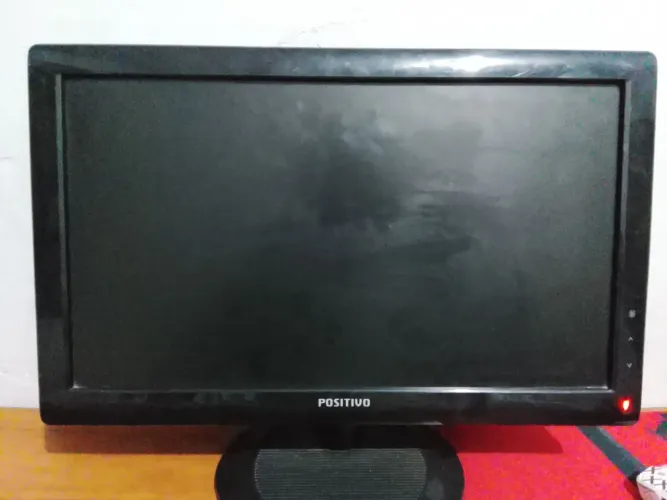 Vendo Monitor Positivo 24 Polegadas ( ler descrição )
