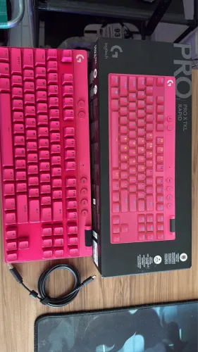 Teclado Gamer Logitech G PRO X TKL RAPID - Semi Novo |