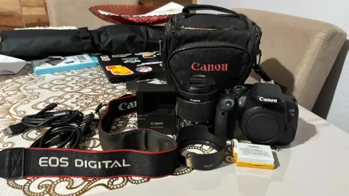 Câmera Canon T5i