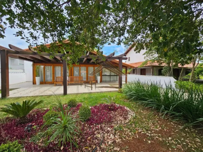 Linda casa com 1.350 m² de terreno no Ninho Verde 1, totalmente mobiliada