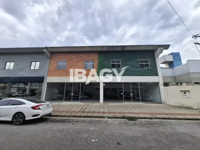 Oportunidade! Loja em Jardim Cidade de Florianópolis - São José