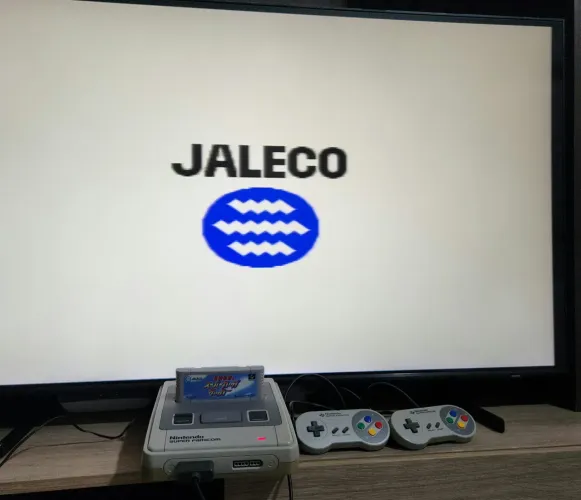 Vídeo game super famicom muito bem conservado 