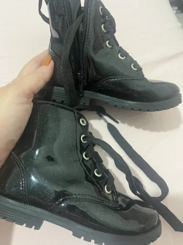 BOTA INFANTIL MENINA TAM 22 R$ 25,00