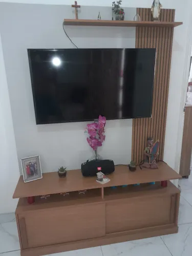 Rack com painel R$300