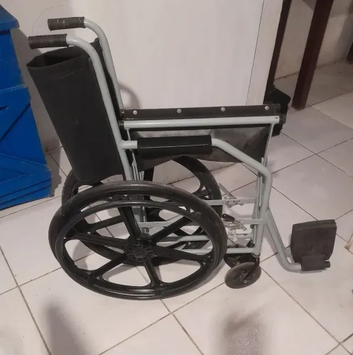 Cadeira retrátil