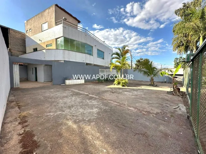 Casa para Venda em Brasília, Setor Habitacional Arniqueira (Águas Claras), 4 dormitórios,