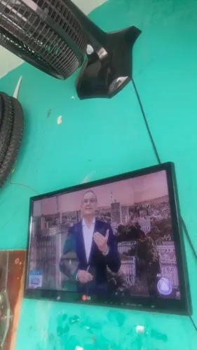 Televisão de 22 polegadas não é smart