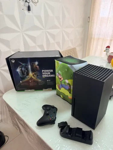? XBOX SERIES X 1TB ? NOVÍSSIMO + CAIXA E ACESSÓRIOS