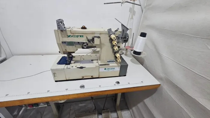 Maquina de costura 