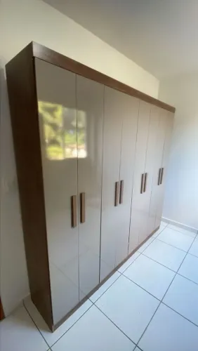 Guarda roupa casal 6 portas