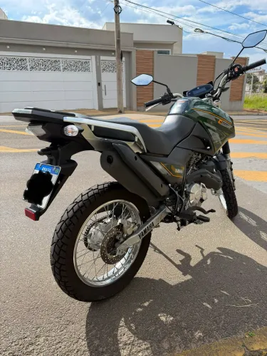 Crosser Z 2025/2025, apenas 1200km rodados