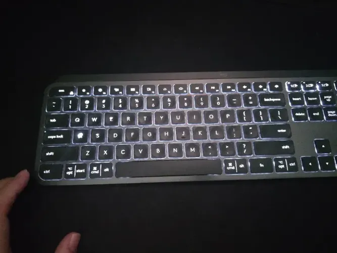 Teclado logitech mx keys sem fio iluminado