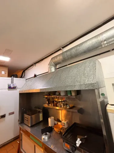 Estação de cozinha industrial para bar, lanchonete, hamburgueria
