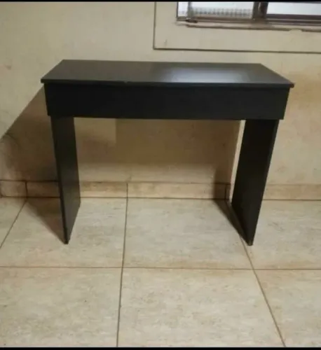 MESA IDEAL PARA ESTUDO SEM GAVETA MDF NOVO