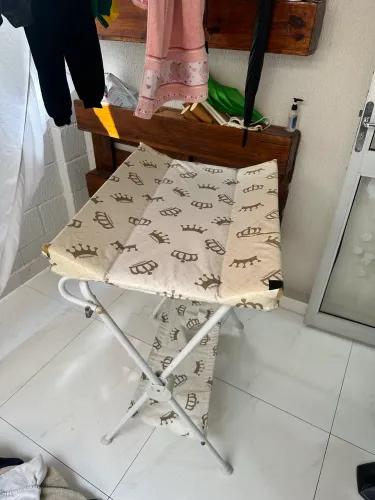BANHEIRA COM TROCADOR