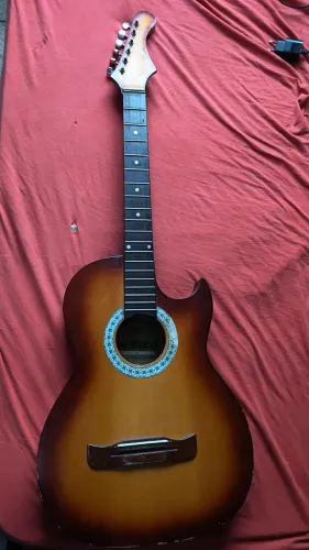 Vendo Violao estilo guitarra original polido 