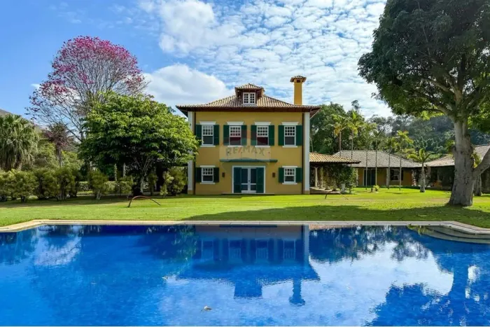 Linda Fazenda à venda, aos pés da Serra da Bocaina, por R$ 15.000.000,00