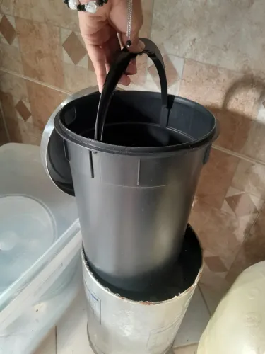 Lixeira de metal