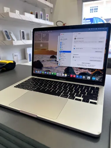 MacBook Pro M2 256/8 - TouchBar - Seminovo