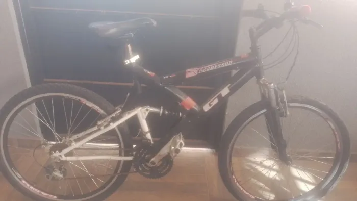 Bicicleta Aro 26 GT agressor