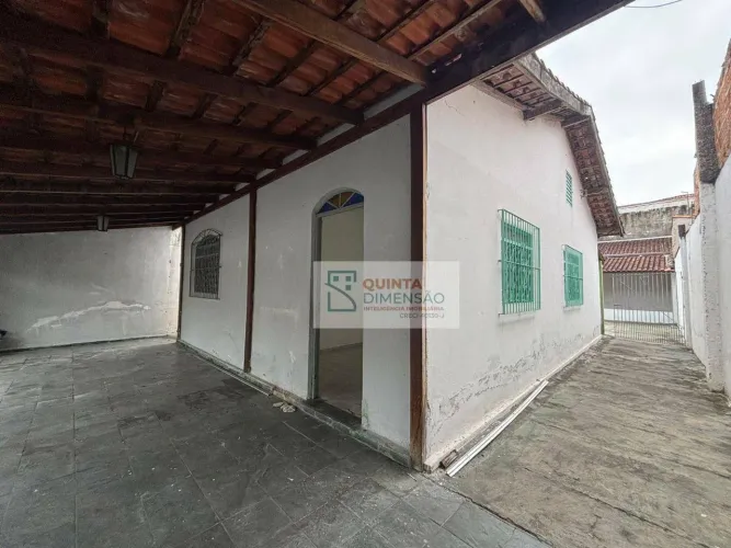 ALUGA-SE E VENDE-SE CASA NA VILA PASSOS - 2 QUARTOS/GRANDE/EDÍCULA