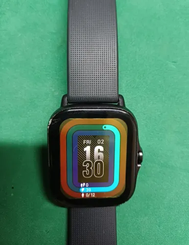 Smartwatch Amazfit GTS 2 - COM DEFEITO NA TELA 