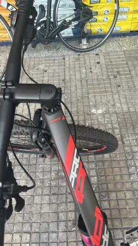 Sense Impact Pro - Bike de garagem 