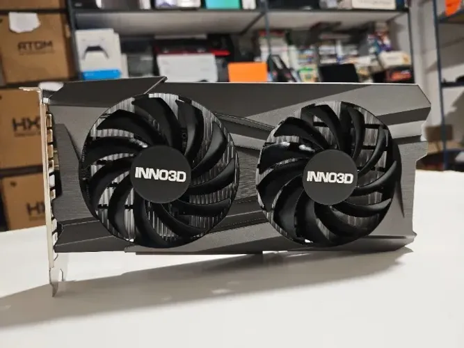 RTX 3050 6GB INNO3D, estado de nova, pouco uso, parcelo no cartão