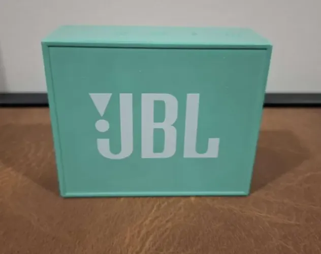 Caixa JBL GO essential