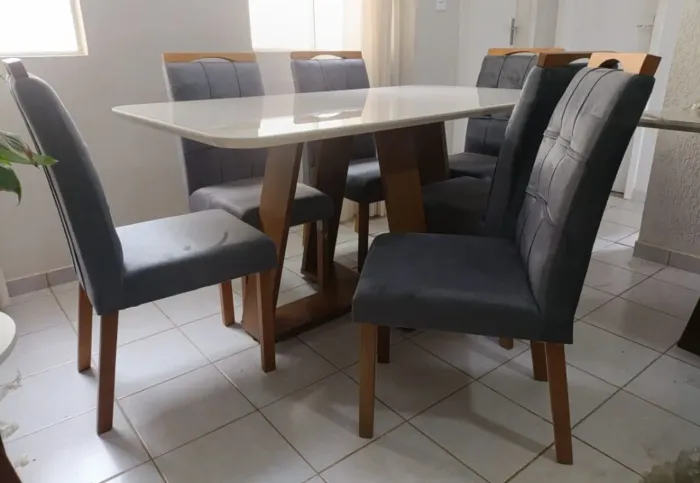 Mesa de jantar Raissa com 6 cadeiras 
